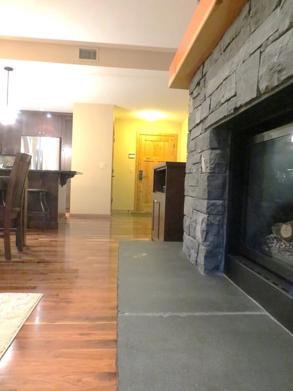 Luxury Canmore Vacations 部屋 写真